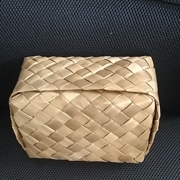 Decor/storage - Picture 2 of 6